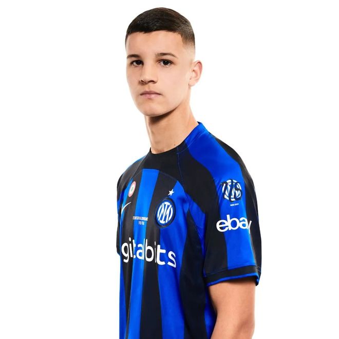 相对之下 相对之下